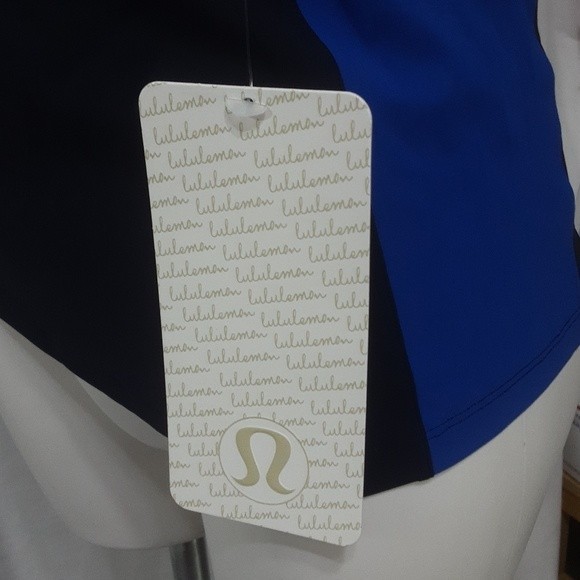 NWT Lululemon Athletic Layered Tank Built-In Bra Fitted Gym Yoga Training Top 6 - Picture 6 of 8